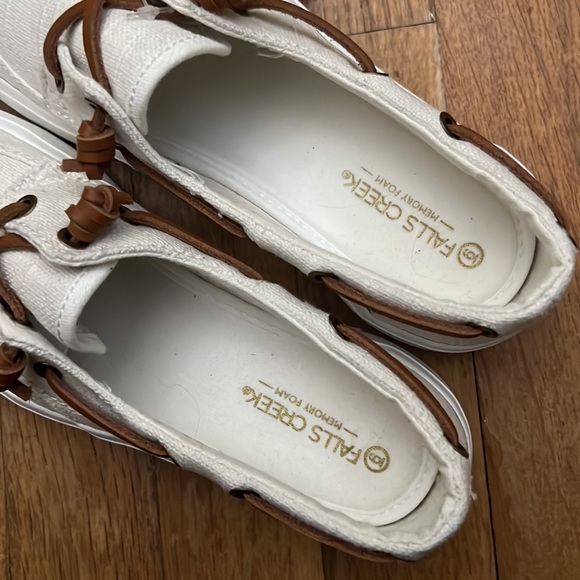 Falls Creek Canvas Shoes (Size 6M) - Picture 3 of 5